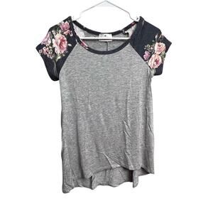 Threads Studio Gray Floral Super Soft Short Sleeve Shirt Womens Medium